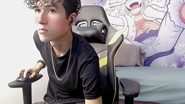 Snapshot of johnny_cagee chatting on 02-07-25, 05:20 johnny cagee online show from 02-07-25, 05:20