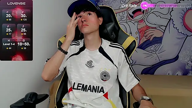 Snapshot of johnny_cagee chatting on 03-13-25, 03:33 johnny cagee online show from 03-13-25, 03:33