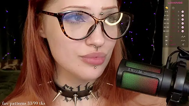 Snapshot of violetviolator chatting on 12-23-24, 04:28 violetviolator online show from 12-23-24, 04:28