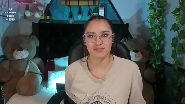  Sophie  miller online show from 03-19-25, 07:27