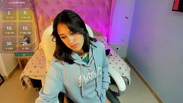  Sophie  miller online show from 09-10-25, 09:48