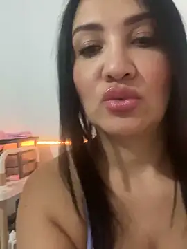 juliamond online show from 12-23-24, 11:49