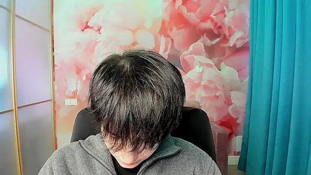 EmiliaYours online show from 12-08-24, 06:43