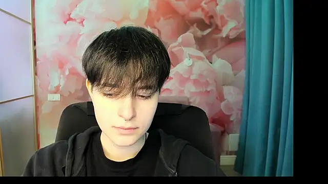 EmiliaYours online show from 12-09-24, 12:30