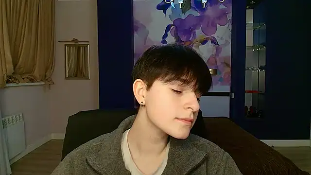 EmiliaYours online show from 12-16-24, 03:32