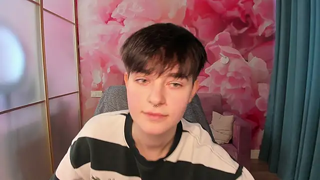 EmiliaYours online show from 12-27-24, 09:50