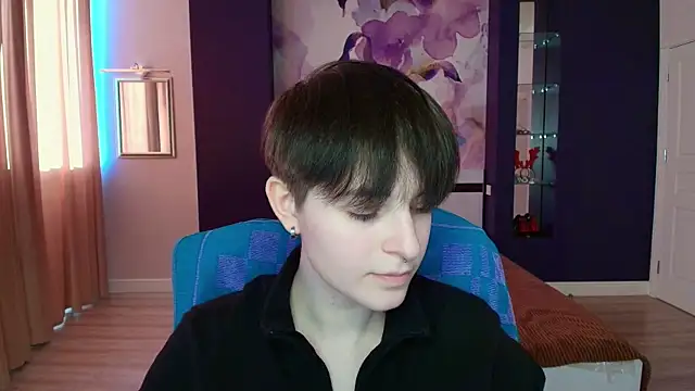 EmiliaYours online show from 01-20-25, 01:00