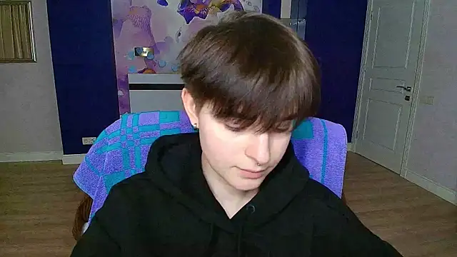 EmiliaYours online show from 03-17-25, 03:40