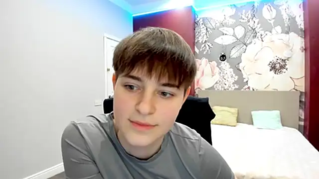 EmiliaYours online show from 02-16-26, 03:30