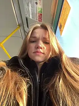 KitteCat online show from 02-04-25, 09:38