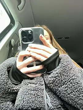 KitteCat online show from 02-15-25, 10:11