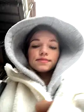 KitteCat online show from 09-20-25, 09:10