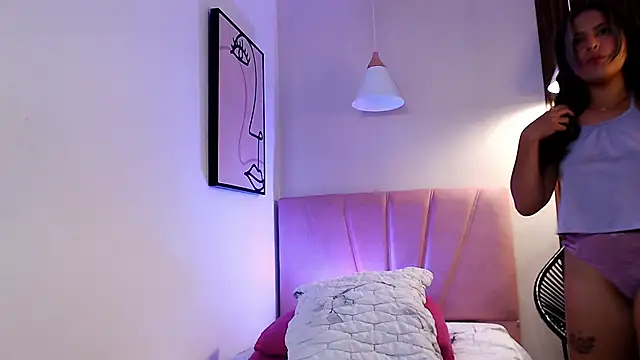 Sharlotte Milk online show from 02-05-25, 06:04