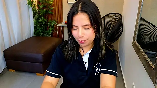 Sharlotte Milk online show from 11-11-25, 10:48