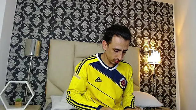 Sr Magnus  online show from 03-12-25, 02:30