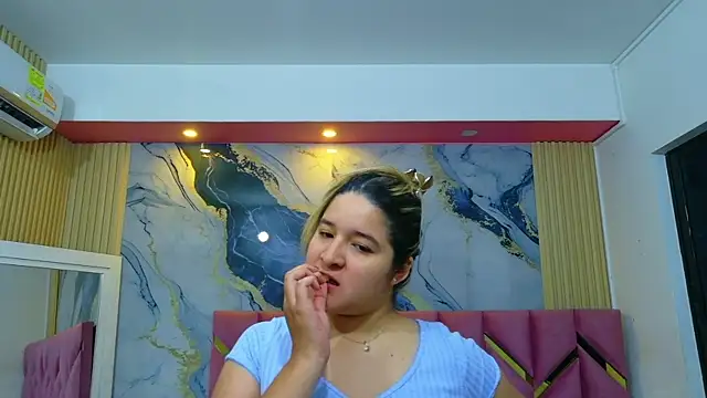 collegepawglovedaddy online show from 06-19-26, 07:50