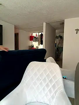 Snapshot of ariiel_ chatting on 01-07-26, 04:09 ariiel online show from 01-07-26, 04:09