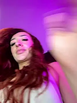 Snapshot of ariiel_ chatting on 01-18-26, 01:26 ariiel online show from 01-18-26, 01:26