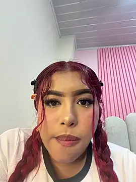 Zoe1 2 online show from 05-19-26, 08:04