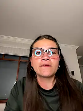 aurora divine online show from 09-12-25, 11:04