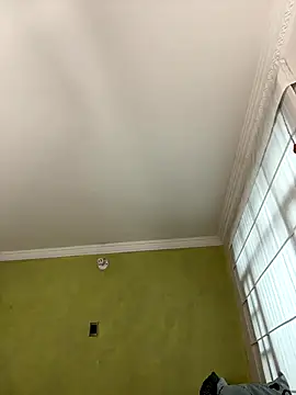 aurora divine online show from 12-21-25, 01:18