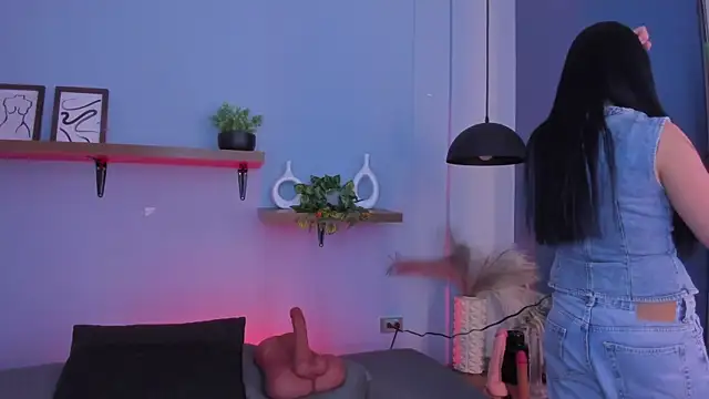 maddy walker online show from 11-08-25, 12:05