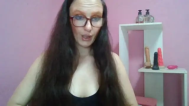 Snapshot of LolaBoobs chatting on 05-17-26, 08:12 LolaBoobs online show from 05-17-26, 08:12