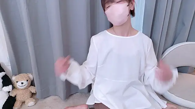 Risa 06 online show from 12-20-25, 06:09