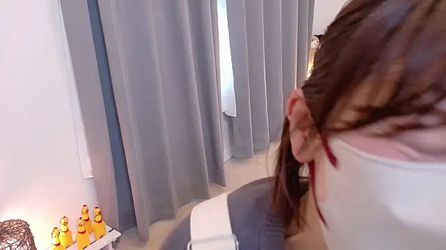 Risa 06 online show from 04-19-26, 06:35