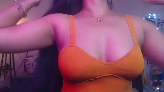 Snapshot of Zonayesha chatting on 10-17-25, 07:44 Zonayesha online show from 10-17-25, 07:44