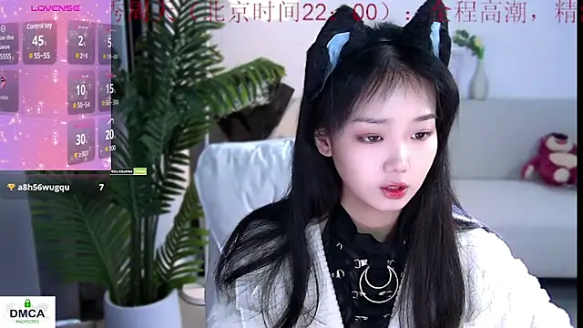 Snapshot of Sheep-1 chatting on 12-28-24, 10:23 Sheep-1 online show from 12-28-24, 10:23