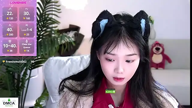 Snapshot of Sheep-1 chatting on 12-31-24, 11:31 Sheep-1 online show from 12-31-24, 11:31