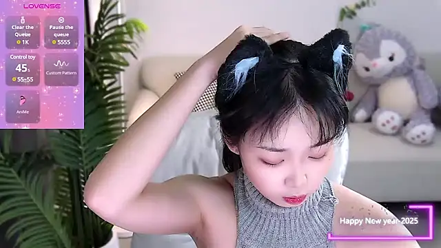 Snapshot of Sheep-1 chatting on 01-11-25, 11:35 Sheep-1 online show from 01-11-25, 11:35