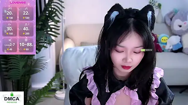 Snapshot of Sheep-1 chatting on 02-14-25, 10:49 Sheep-1 online show from 02-14-25, 10:49