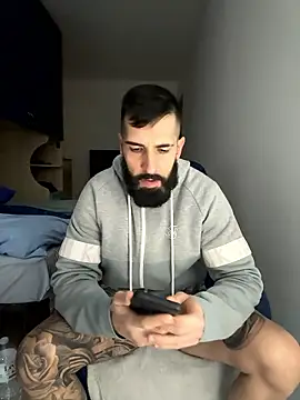 Snapshot of Gioeltoro89 chatting on 01-17-26, 03:50 Gioeltoro89 online show from 01-17-26, 03:50