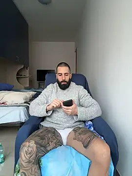 Snapshot of Gioeltoro89 chatting on 02-15-26, 03:53 Gioeltoro89 online show from 02-15-26, 03:53