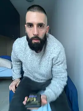 Snapshot of Gioeltoro89 chatting on 02-20-26, 04:18 Gioeltoro89 online show from 02-20-26, 04:18