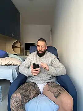 Snapshot of Gioeltoro89 chatting on 02-27-26, 03:34 Gioeltoro89 online show from 02-27-26, 03:34