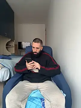 Snapshot of Gioeltoro89 chatting on 03-03-26, 03:40 Gioeltoro89 online show from 03-03-26, 03:40