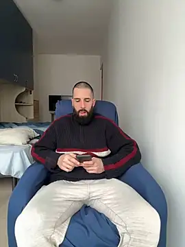 Snapshot of Gioeltoro89 chatting on 03-29-26, 02:50 Gioeltoro89 online show from 03-29-26, 02:50