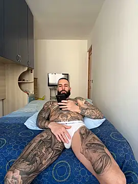 Snapshot of Gioeltoro89 chatting on 05-01-26, 02:32 Gioeltoro89 online show from 05-01-26, 02:32