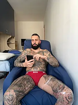 Snapshot of Gioeltoro89 chatting on 05-21-26, 03:30 Gioeltoro89 online show from 05-21-26, 03:30
