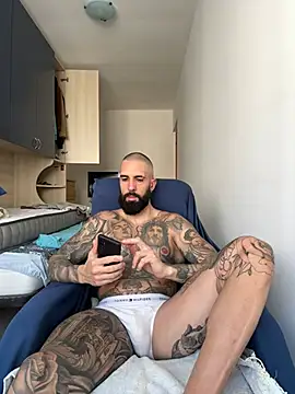 Snapshot of Gioeltoro89 chatting on 05-29-26, 02:48 Gioeltoro89 online show from 05-29-26, 02:48