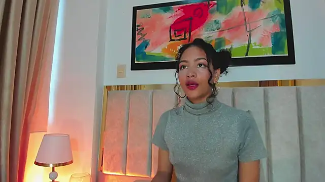 AntonellaHall  online show from 03-13-25, 12:02