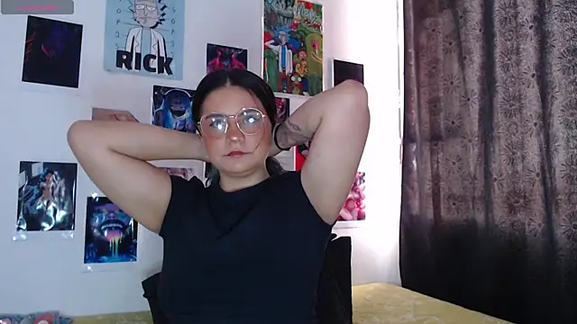 gigiqueen 18 online show from 07-04-26, 04:24