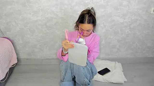 EllaSky xoxo online show from 10-20-25, 03:23