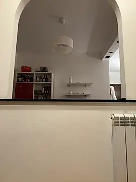 Snapshot of Nala_95 chatting on 12-18-24, 08:25 Nala 95 online show from 12-18-24, 08:25