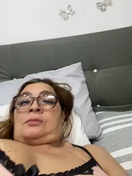 AntonellaAlondra4 online show from 02-13-25, 12:21