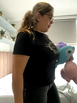 AntonellaAlondra4 online show from 10-27-25, 02:21