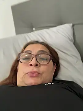 AntonellaAlondra4 online show from 04-21-26, 02:01